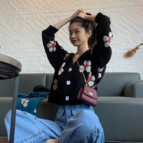 CHURSES Women Vintage V-neck Flower Women Knitted Cardigans Long Seelve Single Breasted Cardigan 2021 New Fashion Winter Sweater