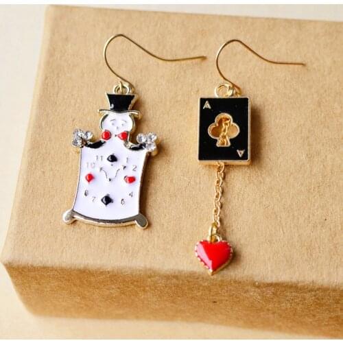 New Enamel Poker Cards Man Red Heart Link Drop Earrings Mismatch Long Dangle Earrings Alice in Wonderland Movie Jewelry