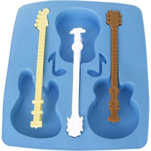 Mould in silicone ice tray-shaped guitar