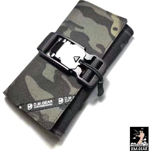 DMgear Tactical Key Pouch Keychain Magnetic Buckle Key Holder Camo Outdoor Pack Military Army Camo Bag