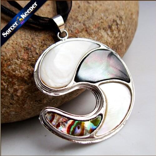 SorceKeeper Natural Paua Abalone Shell Round Necklace Pendants Jewelry New Fashion Bijoux Women Leather Chain Necklaces SKA06