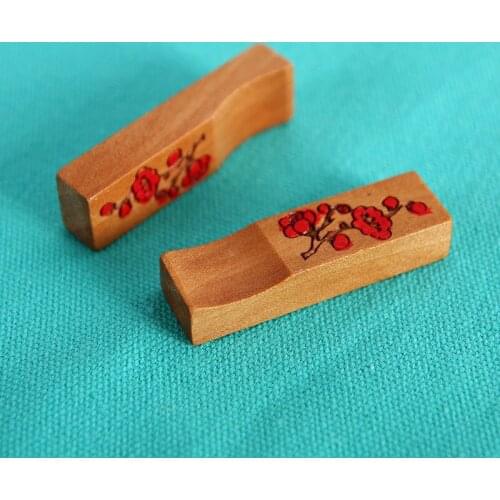 1000pcs Chopstick Stand Rest Rack Spoon Fork Traditional Irregular Wooden Chopsticks Holder Rack Frame Kitchen Dining Tool NO173