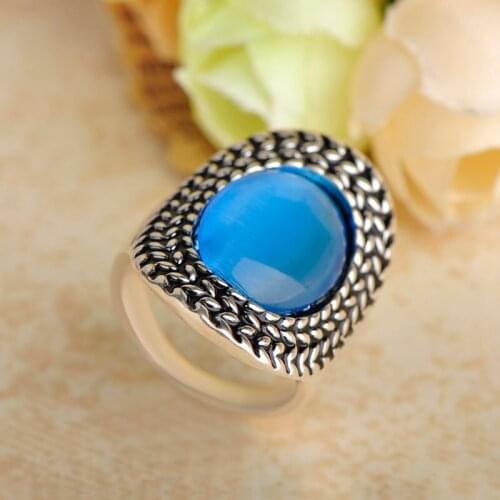 Blucome Retro Style Large Wide Ring Antique Gold Color Simulated Opal Rings Women Party Wedding Banquet Accessories Best Gifts
