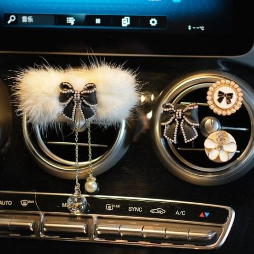 Fashion Pearl Mink fur Bow Car Air Freshener Outlet Vent Clip Bowknot Crystal Tassels Car Perfume Solid Diffuser Car Accessories