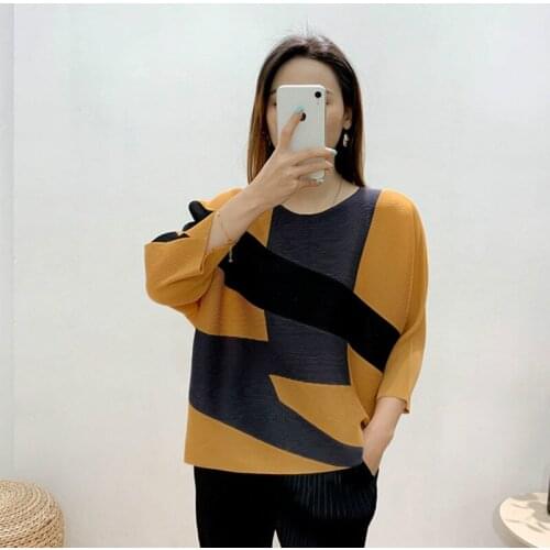 T-Shirt Women Large Size Woman Clothes 2021 Spring Summer Fashion Printed Round Neck Three Quarter Sleeves Loose Casual Tee Tops