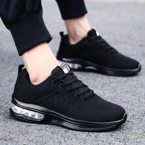 New Men Shoes Sport Outdoor Snekaers Black Men Running Shoes Comfortable Sapato Street Fashion Basket Sneakers Zapatos De Hombre