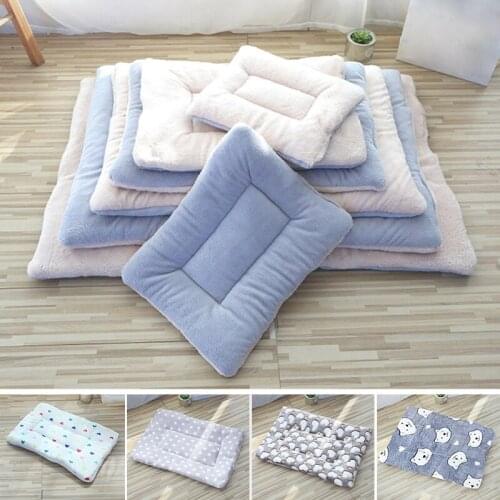 Pet Dog Mat Soft Warm Bed Blankets Flannel Cotton Paw Foot Print Washable Sleeping Beds for Small Medium Dogs Cat Pet Supplies