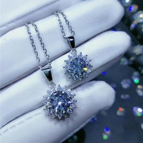 Geoki 925 Sterling Silver Lab Grown Moissanite Diamond Pendant Necklace Women Perfect Cut Treasure Snowflake Stone Necklaces