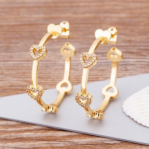 Big Round Romantic Earrings Cubic Zirconia For Women Bohemian Fashion Jewelry 2021 Geometric White Crystal Heart Hoop Earrings