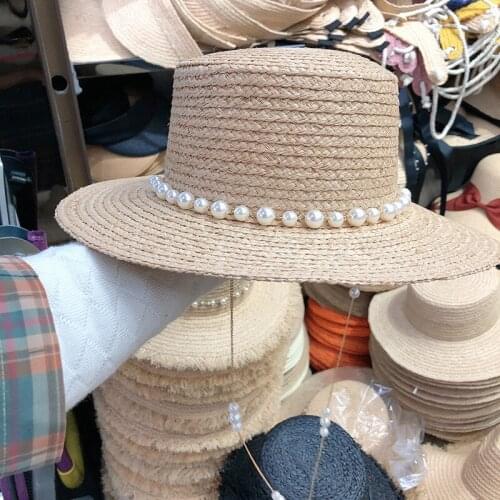 French Elegant Pearl Chain Wide Brim Luxury Raffia Flat Top Straw Hats For Women Handmade Lady Summer Beach Cap Luxury Sun Visor