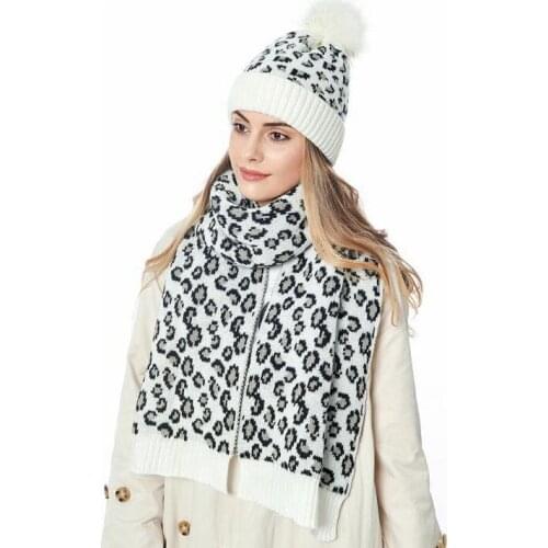 New Fashion Womens knitted Leopard Hat Scarf Set Hat And Scarf For Women Girl Warm Beanies Hat Scarf Winter Pompoms hat WH075D