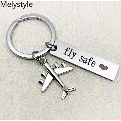 2019 "Fly Safe"Key Chain Airplane Keychain Jewelry Gift For Pilot Lover Husband Key Pendant Couple Souvenir Boyfriend Charming