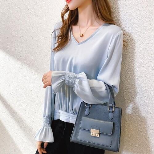 Silk shirt womens long-sleeved spring 2121 new style shirt age reduction V-neck trumpet sleeve mulberry silk shirt OL Shirt