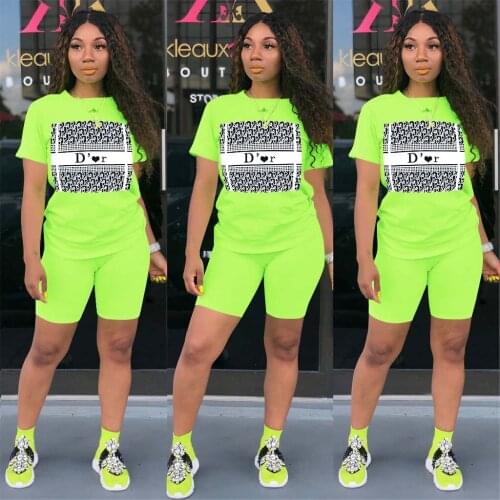 2021 High Quality New Design 2 pcs Tracksuits Women Set Print O-neck Tops and Shorts Summer Casual Elastic Outfits