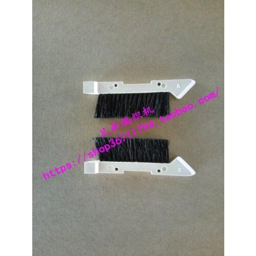 2PCS Brother spare parts Knitting machine accessories KH860 KH868 KH260 needle operating brush