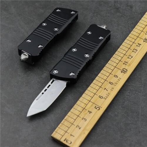 121 Mini outdoor survival pocket folding knife D2 high hardness sharp tactical self defense knife EDC tool window breaker