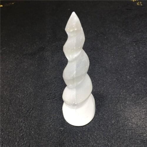 1pcs beautiful natural stones and minerals white gypsum flame shape stone wand for home & office decoration