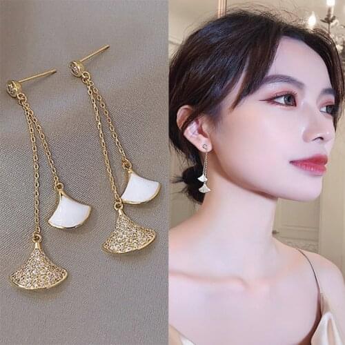 Advanced Sense Of French Personality Earrings Female Temperament Simple And Exquisite Crystal Fan-shaped Long Tassel Earrings