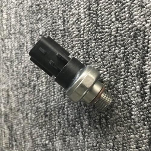 Suitable for Komatsu PC200-7/8 Excavator Oil Pressure Sensor 4076930-3488 6D102 Engine Sensor