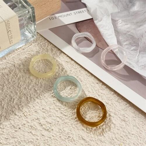 2021 Trend Colorful Simple Resin Rings For Women Vintage Summer Geometric Acrylic Rings Hip Hop Transparent Round Plastic Rings