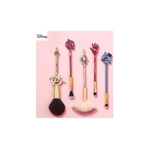 A Disney anime image Avenger makeup brush iron man spider man around Christmas gifts birthday gifts stitching lovely cosmetics