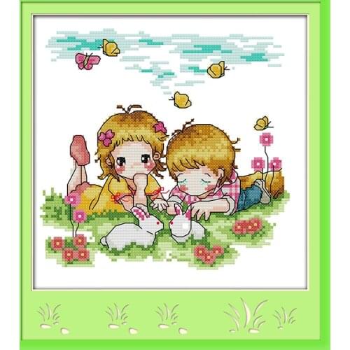 Lovers lying together in a meadow cross stitch kit 14ct 11ct count print canvas stitches embroidery DIY handmade needlework plus