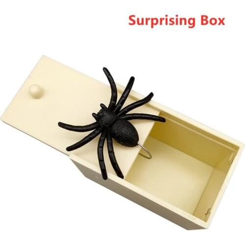 Surprising Box Spider Inside Wooden Prank Spider Scare Box Play A Trick Children Parents Funny Joke Trick Toys Gifts