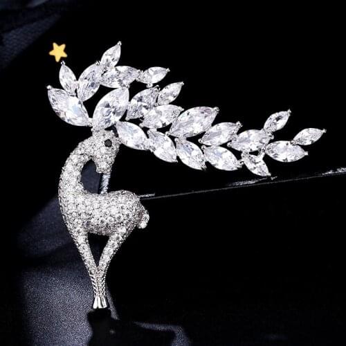 Luxury Cubic Zirconia Brooche Cute Deer Christmas Brooch for Women Men Elk Animal Crystal Jewelry broches de mulheres de luxo