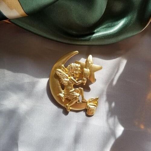 5 Styles Vintage Brooches Carriage God Moon Heart Tower Corsage Lapel Pin Scarf Bag Clothes Classic Jewelry Gift for Woman Girl