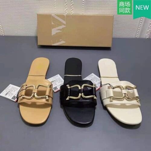 Luxury Designer Slippers Women Shoes Flat Heel Fashion Sandalias Outerwear Flat Beach Sandals Flip Flops Casual Women Slippers