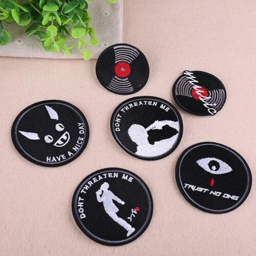 20pcs/lot Round Embroidery Patches Letters Black Eye White Strange Things Clothing Accessories Heat Transfer Badge Iron Clothes