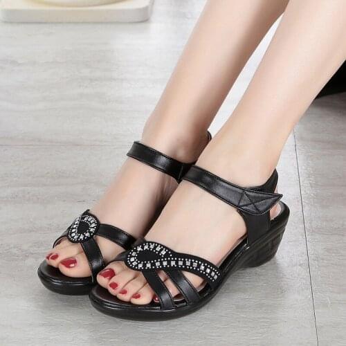 Genuine Leather Women Shoes Peep Toe Ladies Sandals Summer Shoes Women Soft Comfort Casual Wedges Sandals Woman Large Size 35-43