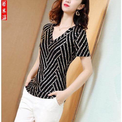 Woman TShirts 2021 SpringSummer Black V-neck Short-Sleeved Shirt Striped T-shirt for Women Crop Top Mujer Camisetas