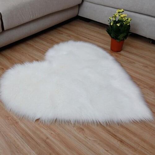 Love Heart Shaped Rugs Imitation Wool Shaggy Carpet Mat Living Room Bedroom Floor Decor Soft Anti-Skid Carpets 2 Size