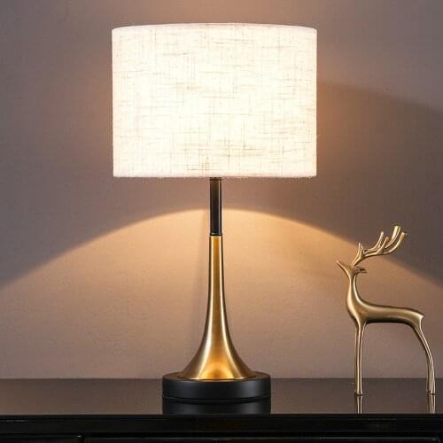 Nordic Modern Simple Table Lamp Retro Creative Living Room Bedroom Bedside Lamp Desk Light Hotel Engineering Designer Desk Lamp