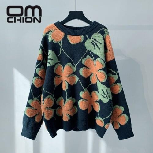 OMCHION Loose And Lazy Style Thickened Sweater For Women 2021 Korean New Embroidery Knitted Top Female Flower Chic Pullover BE54