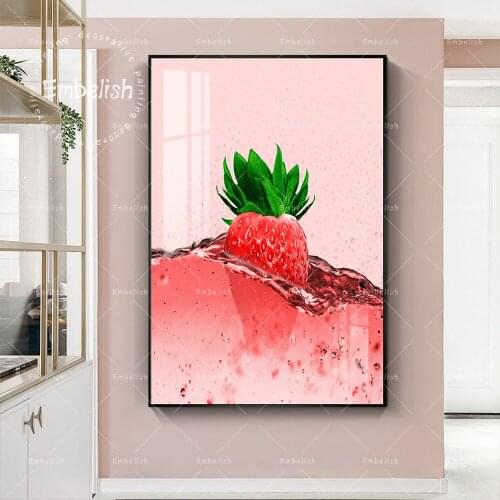 1 Pieces Fresh Strawberry In Ice Water Fruits Wall Art Pictures For Living Room Kitchen Home Decor Posters HD Canvas Paintings