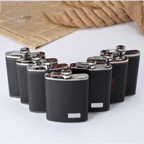 Portable outdoor stainless steel flat bottle thickened Russian hip flask half a catty 10 catty