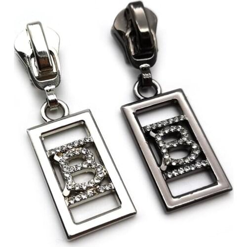 20 PCS/LOT, Fancy 5# Zipper Puller ShiningRhinestone Inlaid Letter B Zip Pull Black Silver Color Clothes Accessories