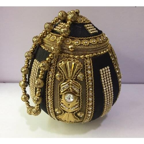DOYUTIG Women's Clutches With Handle