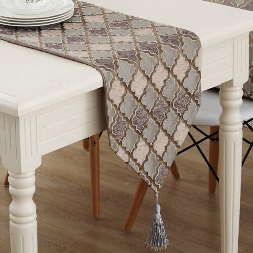 Table Runners European Classical Nylon Jacquard Runner Table Cloth With Tassels Cutwork Embroidered Table Runner