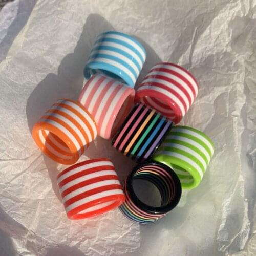2021 Aesthetic Simple Colorful Layer Stripes Knuckle Ring For Women Fashion Resin Acrylic Wide Rings Charms Summer Party Jewelry