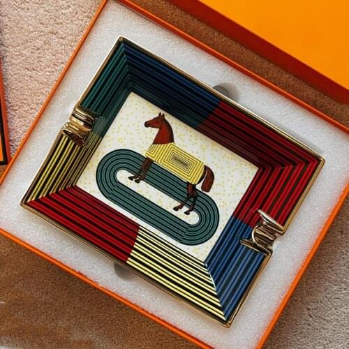 European Luxury Ashtray fly horse tiger various pattern Human head H Pattern Ceramic Bone China Cigar Ashtray