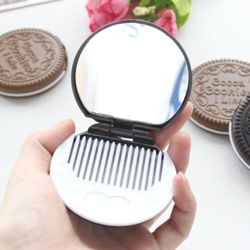 Mirror with Comb Set Chocolate Chip Cookie Shape Creative Design Mini Pocket Mirror with Comb Portable Travel Makeup Mirror Cute