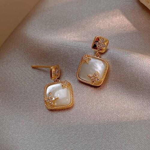 Square Alloy Mosaic Opal Temperamental Earrings Design Sense Creative Butterfly Attached To The Stone Delicate Earrings Jewelry