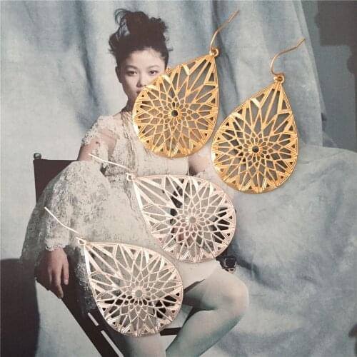 Classic Gold Or Silver Color Filigree Waterdrop Earrings For Women Lady Decoration Elegant Gorgeous Antique Vintage Jewelry