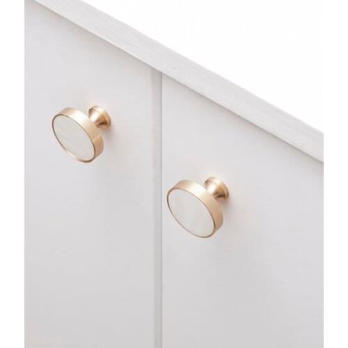 Simple Cupboard Knobs Modern Brass Shell Wardrobe Cabinet Pulls Knobs American Brass Door Knobs Handles Drawer Knobs