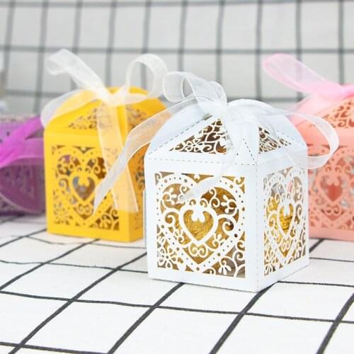 20PCS Gift Box Packaging Wedding Gifts For Guests Dragees For Wedding Paper Box Bonbonnieres Hollow Chocolate Candy Party Decor