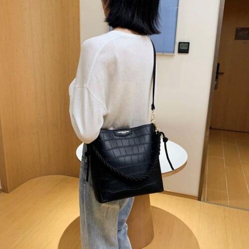 2021 New summer womens bag fashion bucket bag stone pattern shoulder bag ladies handbag picture-mother bag diagonal female bag