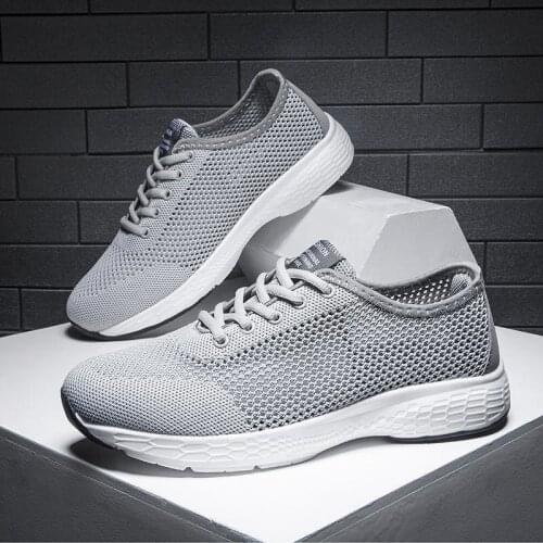 Young mens shoes mesh sports shoes 2021 summer new hollow mesh shoes breathable running shoes outdoor leisure shoes